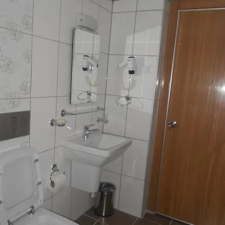 Ξενοδοχείο Afsin 3*